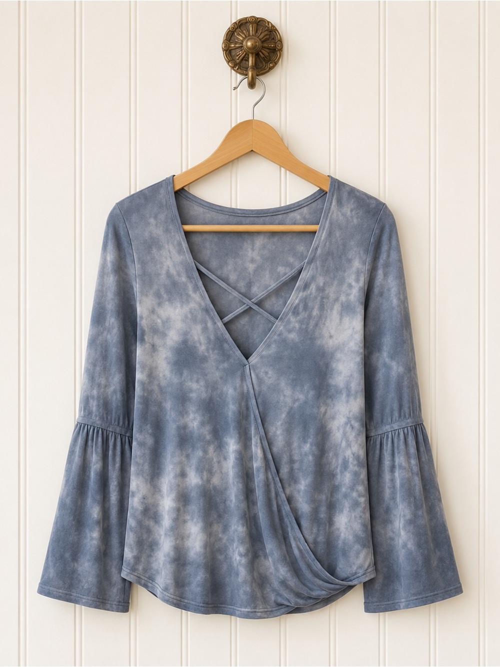 American Eagle blue tie dye soft & sexy bell sleeve lounge top M
